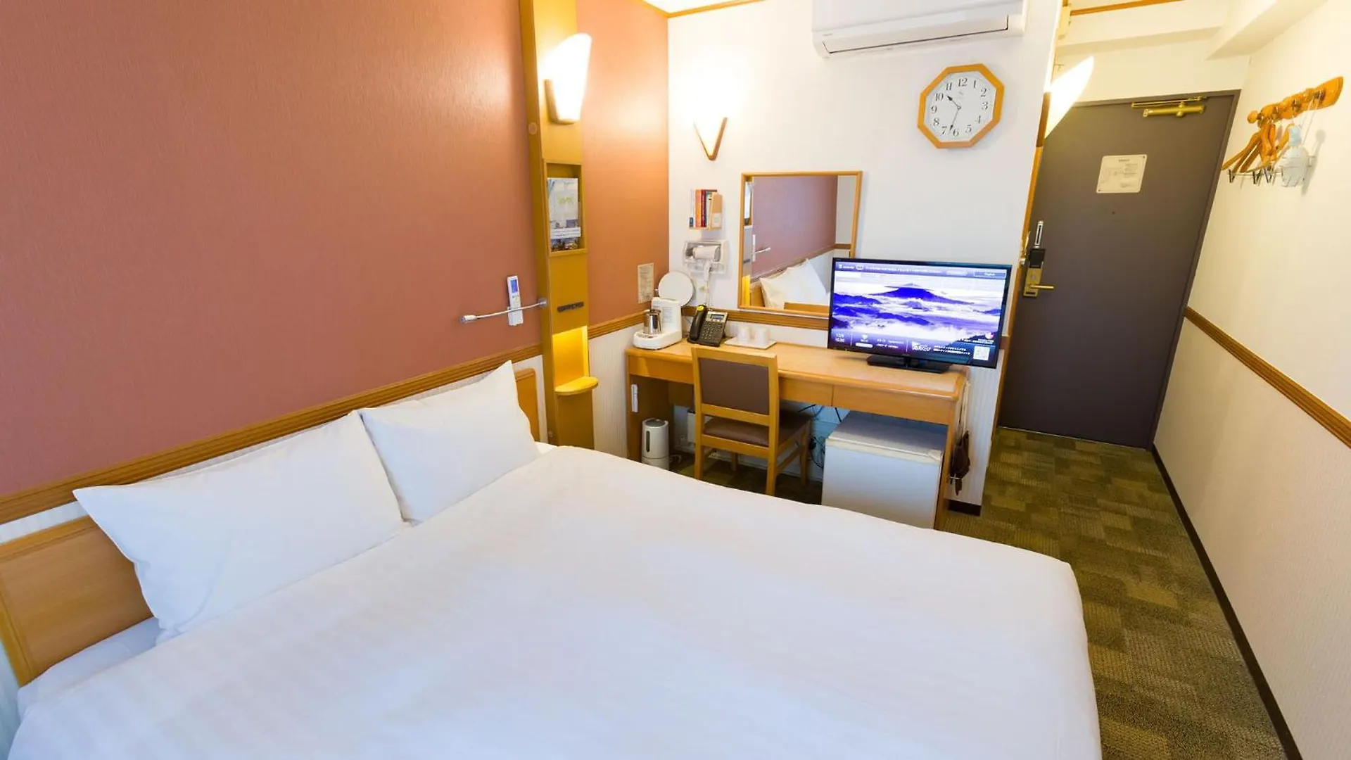 Toyoko Inn Tokyo Akabane-Eki Higashi-Guchi Ichiban-Gai Hotel